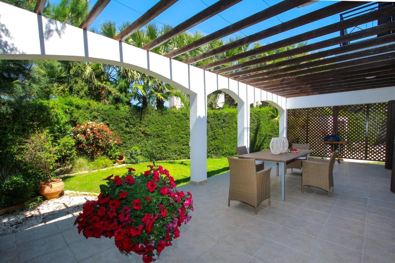 Theos Club Villas Полис Экстерьер фото