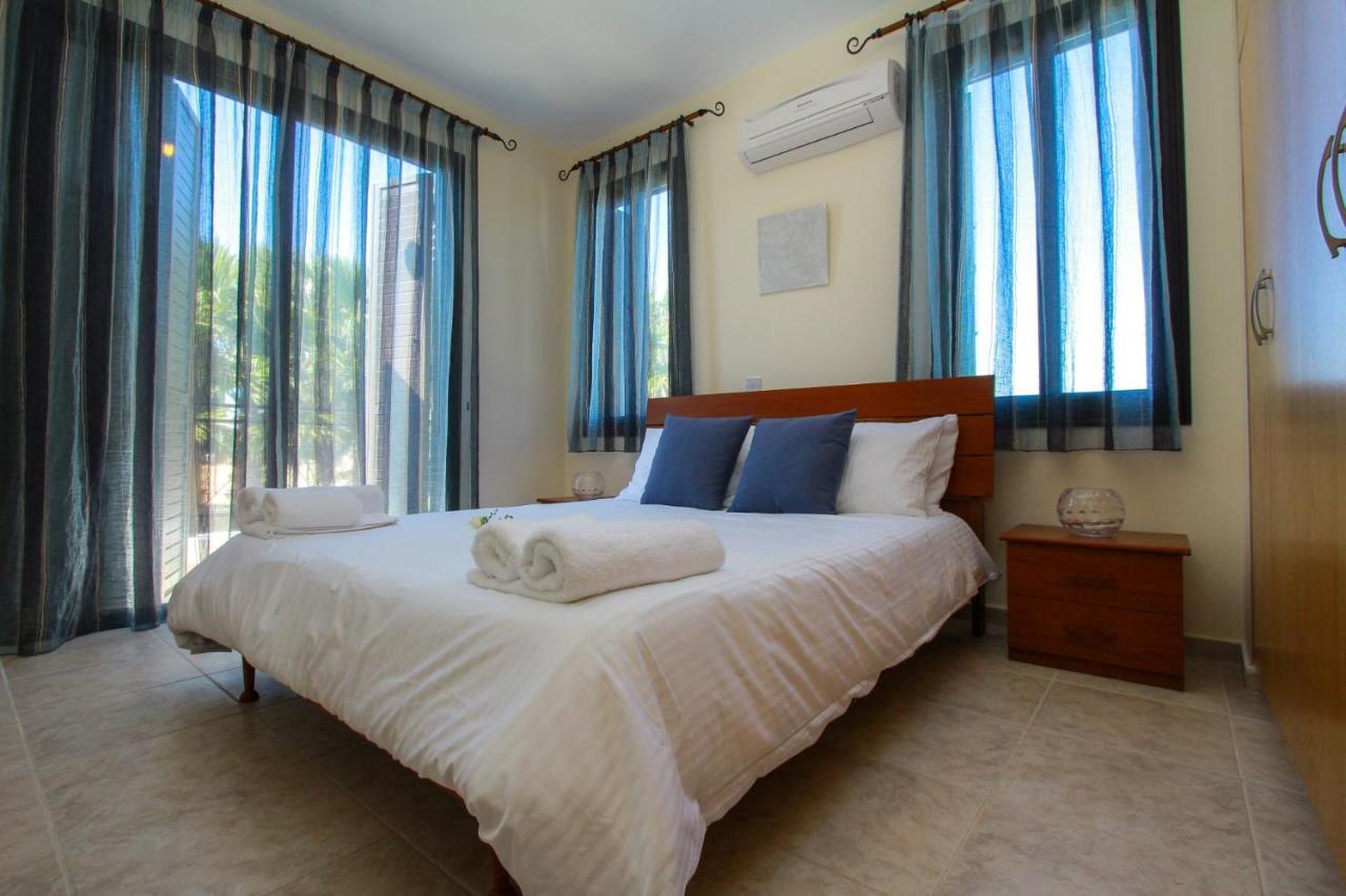 Theos Club Villas Полис Экстерьер фото