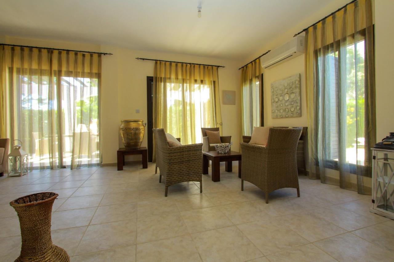 Theos Club Villas Полис Экстерьер фото