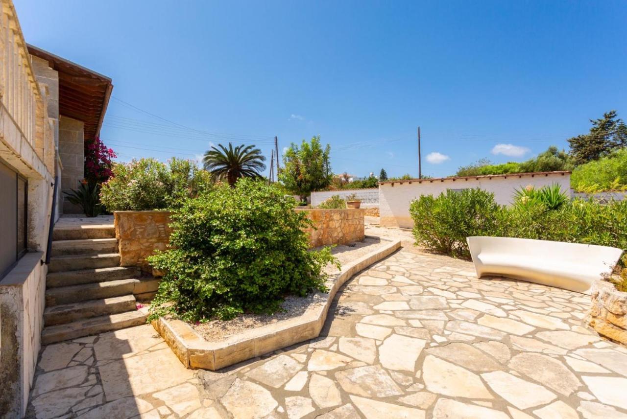 Theos Club Villas Полис Экстерьер фото