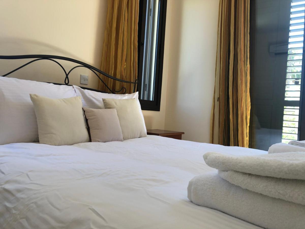 Theos Club Villas Полис Экстерьер фото